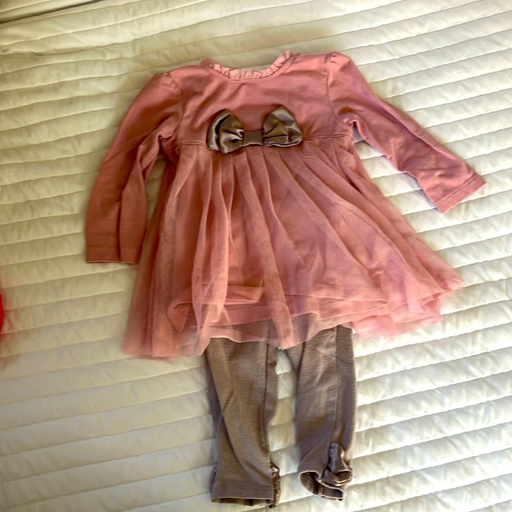 Mauve dress with matching bow leggings